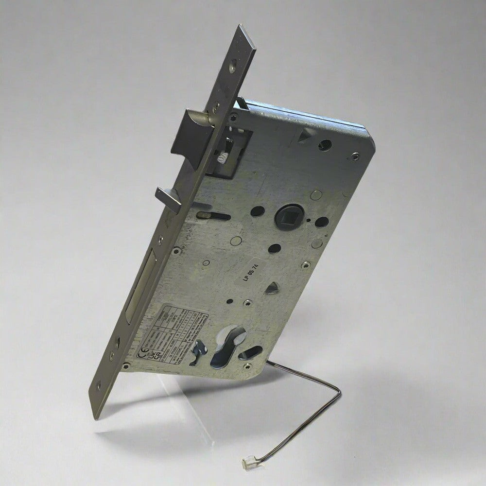 Salto LE8P12 escape sashlock, square forend